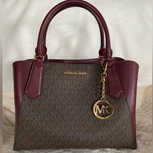NEW - Michael Kors Kimberly Satchel